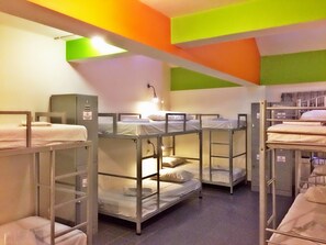 Free WiFi, bed sheets - Campbell Inn - Hostel (Singapore)