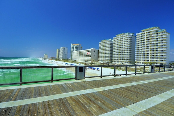 Na praia, toalhas de praia