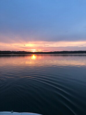 On the beach, sun-loungers - Renovated Home/Full Rec Lake/Level lot/Family & Dog friendly/Game Room/Pontoon! (Wautoma)