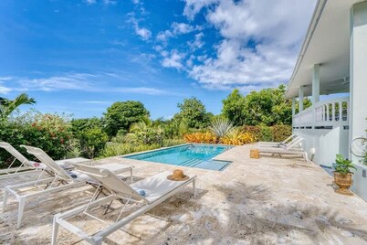 R Villa @ Steps Beach POOL Ocean View BOCCE Court