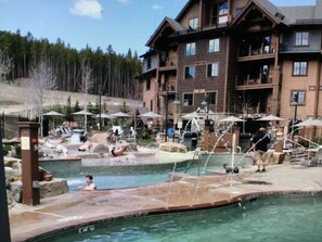 Innenpool, Außenpool