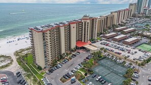 Exterior - Fabulous vacation rental with Blue Skies and White Sand (Orange Beach)