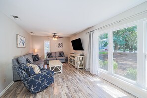 Smart TV, video games