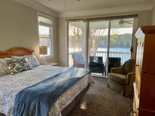 6 bedrooms, iron/ironing board, free WiFi, bed sheets