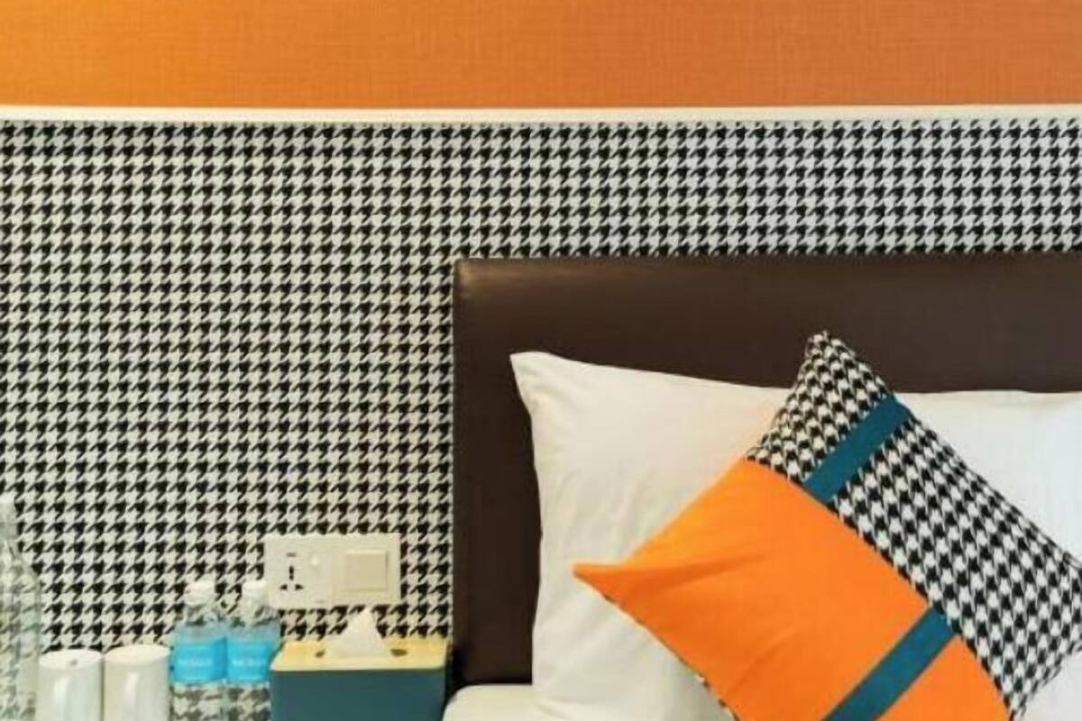 Blackout drapes, iron/ironing board, free WiFi, bed sheets