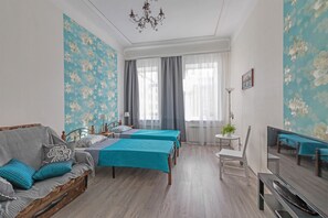 Familierom, delt bad | Sengetøy av topp kvalitet, blendingsgardiner og lydisolert