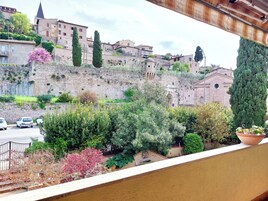 Deluxe Double Room | Terrace/patio