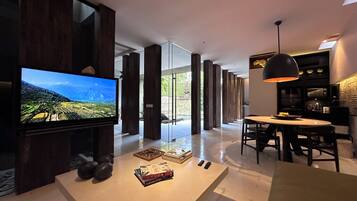 Villa, 1 chambre, piscine privée | Télévision