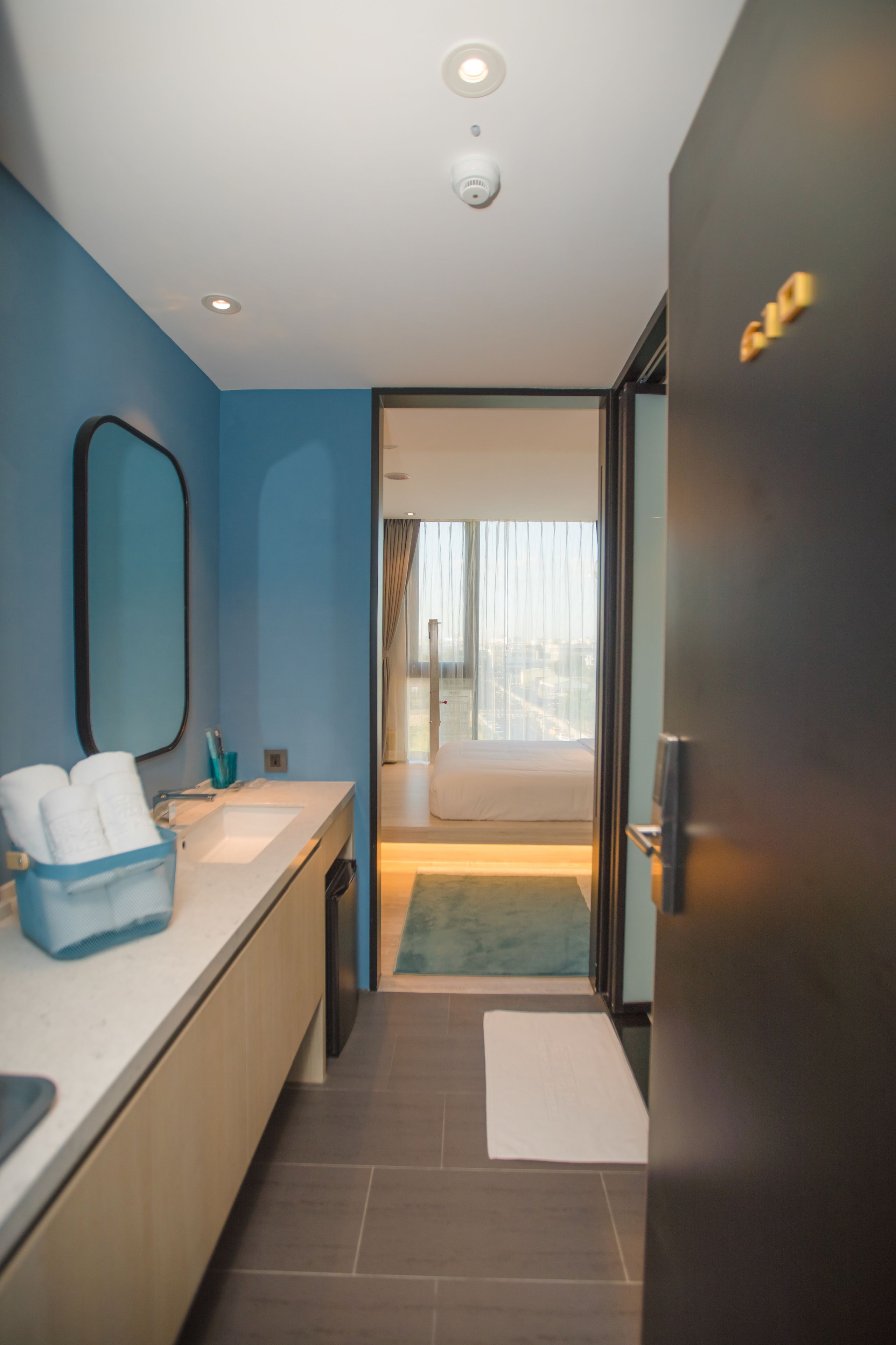 standard double room, 1 double bed, concierge service | premium bedding, desk, blackout curtains, soundproofing