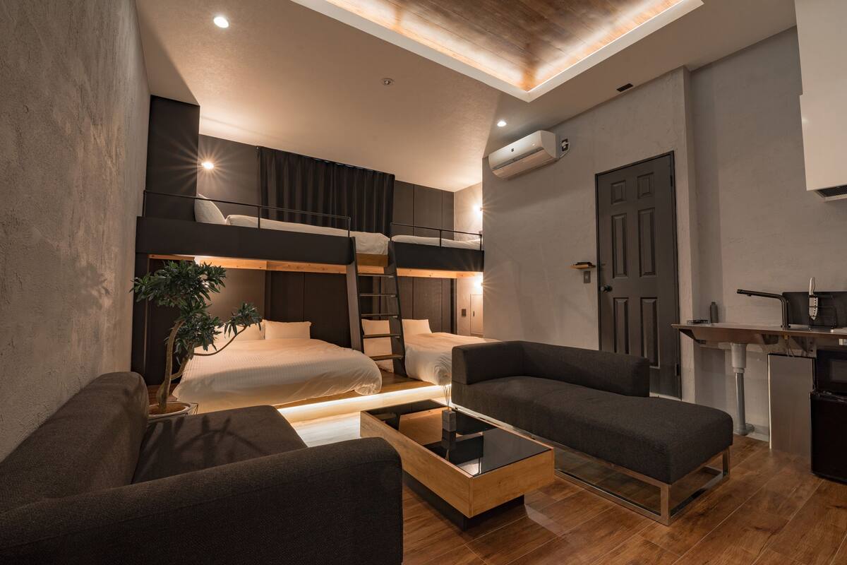 1 ห้องนอน, ผ้าม่านกันแสง, Wi-Fi ฟรี, ห้องพักตกแต่งอย่างมีเอกลักษณ์