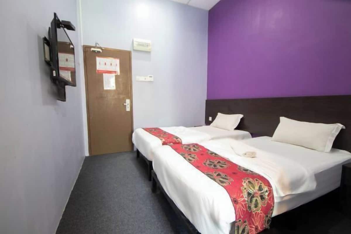In-room safe, desk, iron/ironing board, free WiFi