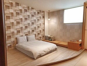 Escritorio, cortinas blackout, wifi gratis y ropa de cama 