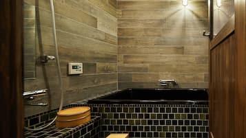 Separate tub and shower, deep soaking tub, free toiletries, hair dryer