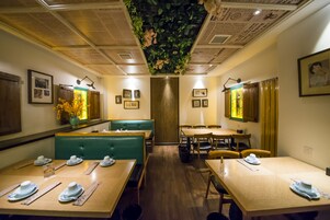 Lunch and dinner served, Chinese cuisine