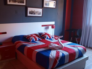Desk, free WiFi, bed sheets