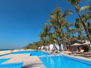 Piscina externa