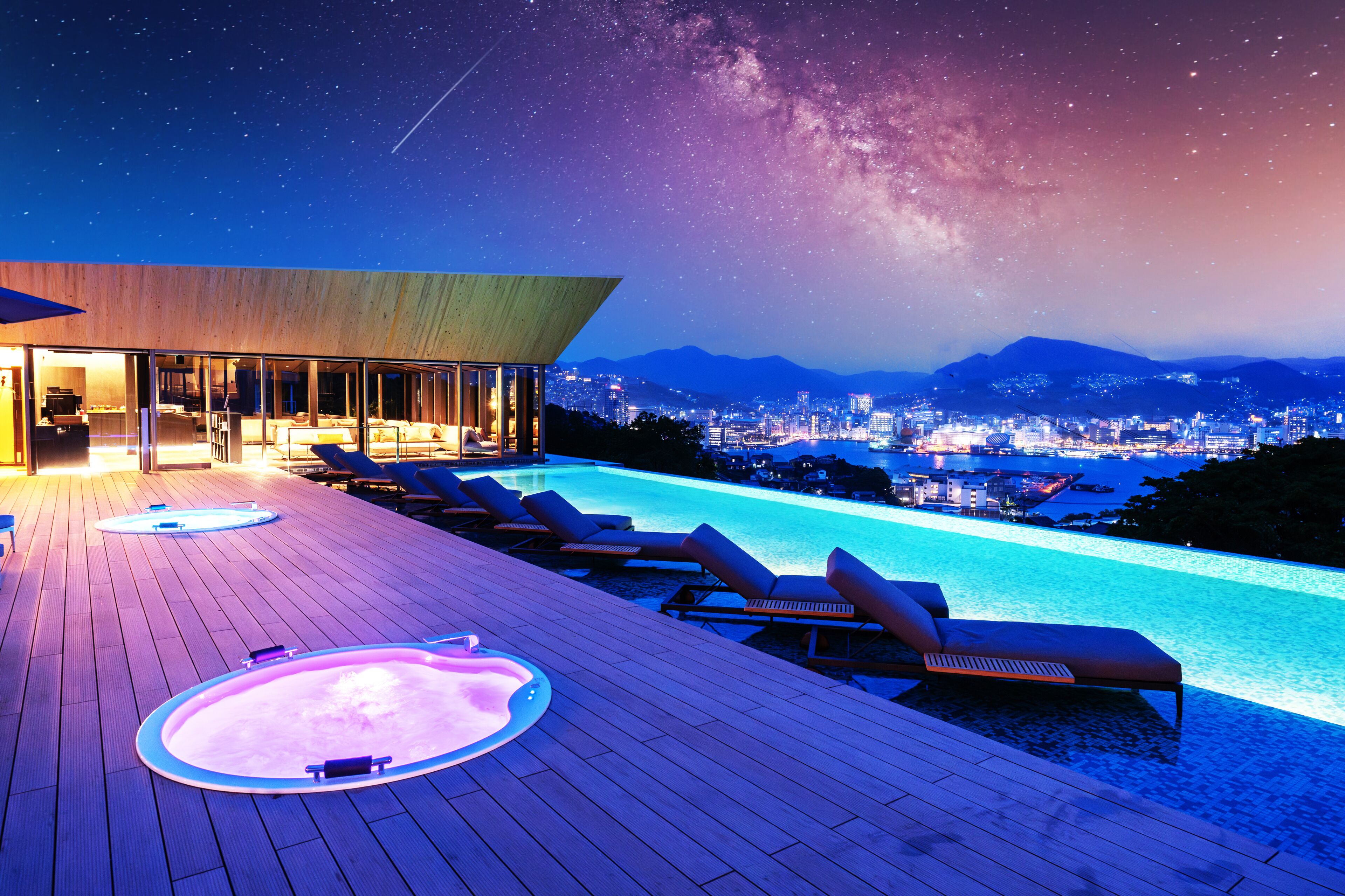 3 outdoor pools, open 7:00 AM to 10:00 PM, pool umbrellas