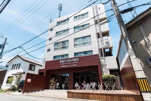 Exterior - RED HELMET House＆Sports Bar Hiroshima - Hostel (Hiroshima)