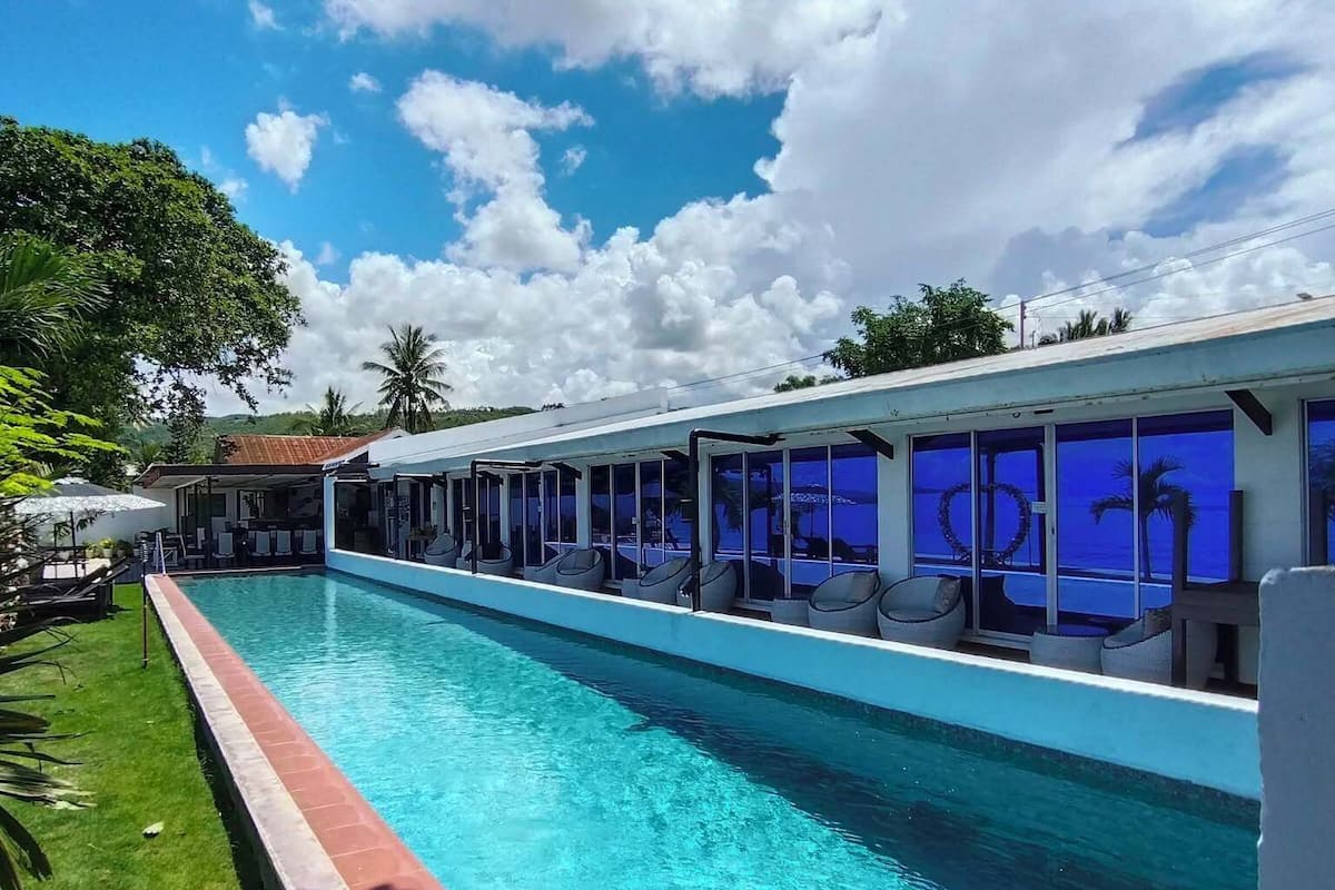 Executive Studio Suite, 1 King Bed, Non Smoking, Pool View | Terrace/patio