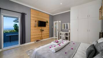 Honeymoon Studio Suite, 1 Bedroom, Ocean View, Sea Facing | Iron/ironing board (on request), WiFi (free), bed sheets