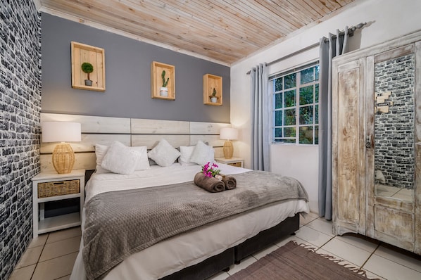 Romantic Cottage, 1 Bedroom, Ensuite, Ocean View