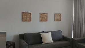 Deluxe Apartment, 3 Bedrooms, Poolside | Living room - UniqueStay Paardevlei Deluxe Apartment (Cape Town)