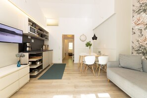 Classic Apartment, 1 Bedroom | Living area | Flat-screen TV - Little Suite Apartments (Dresden)