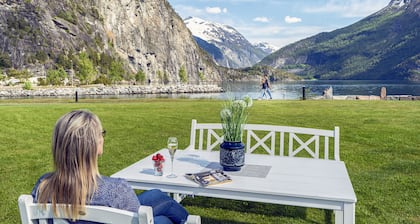Valldal Fjordhotell - by Classic Norway Hotels