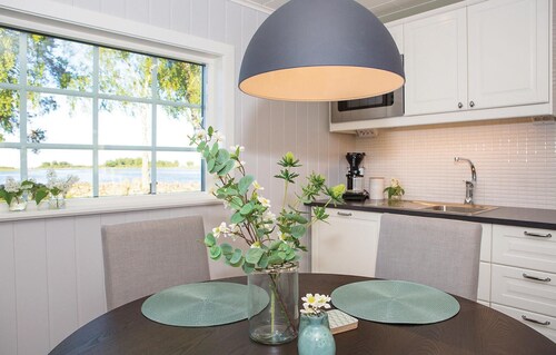 Superbe maison à Fågelmara avec WiFi