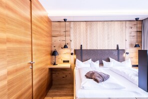 1 dormitorio, caja fuerte, escritorio y wifi