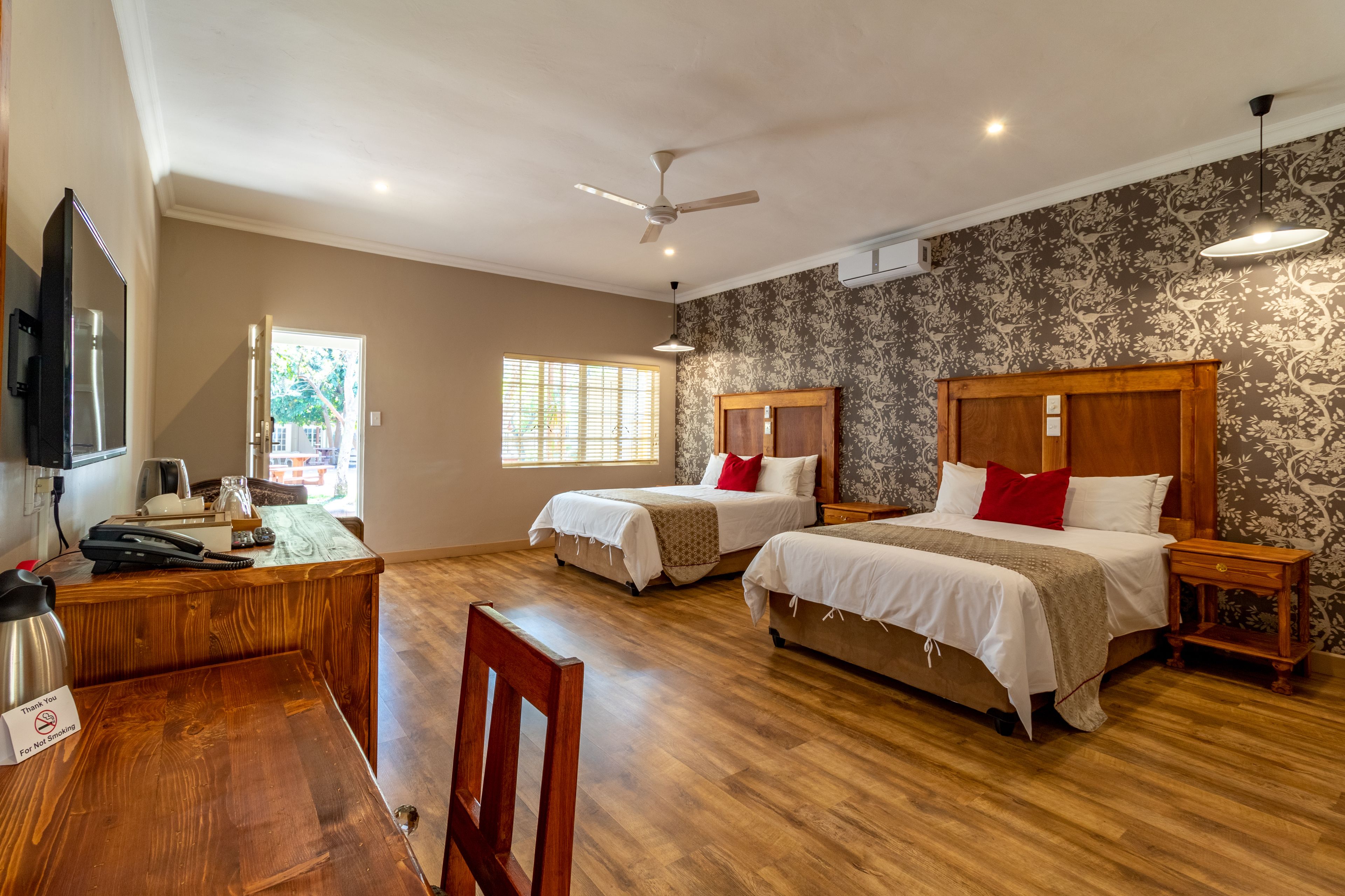 family double room | minibar, in-room safe, desk, free wifi