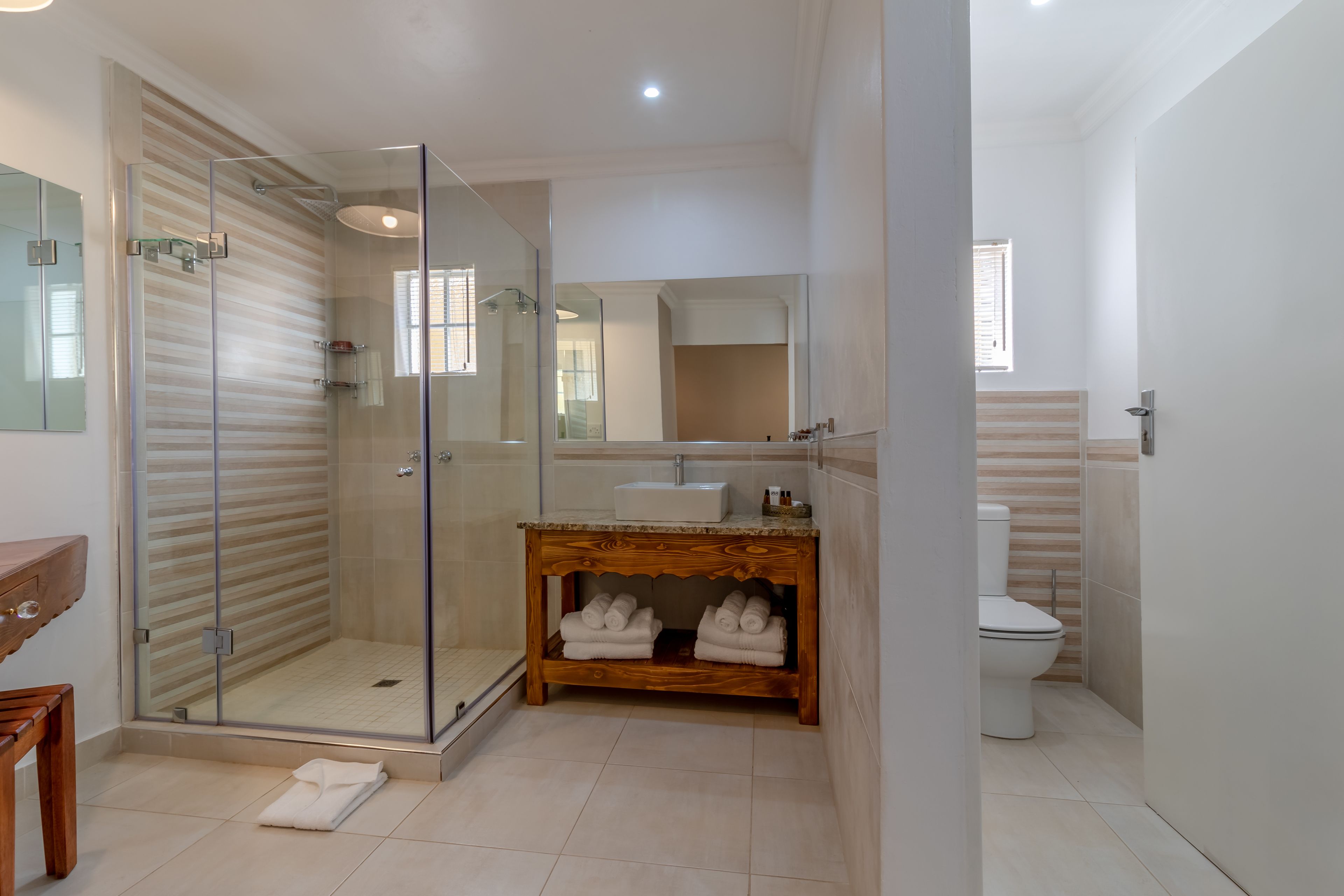 family double room | minibar, in-room safe, desk, free wifi