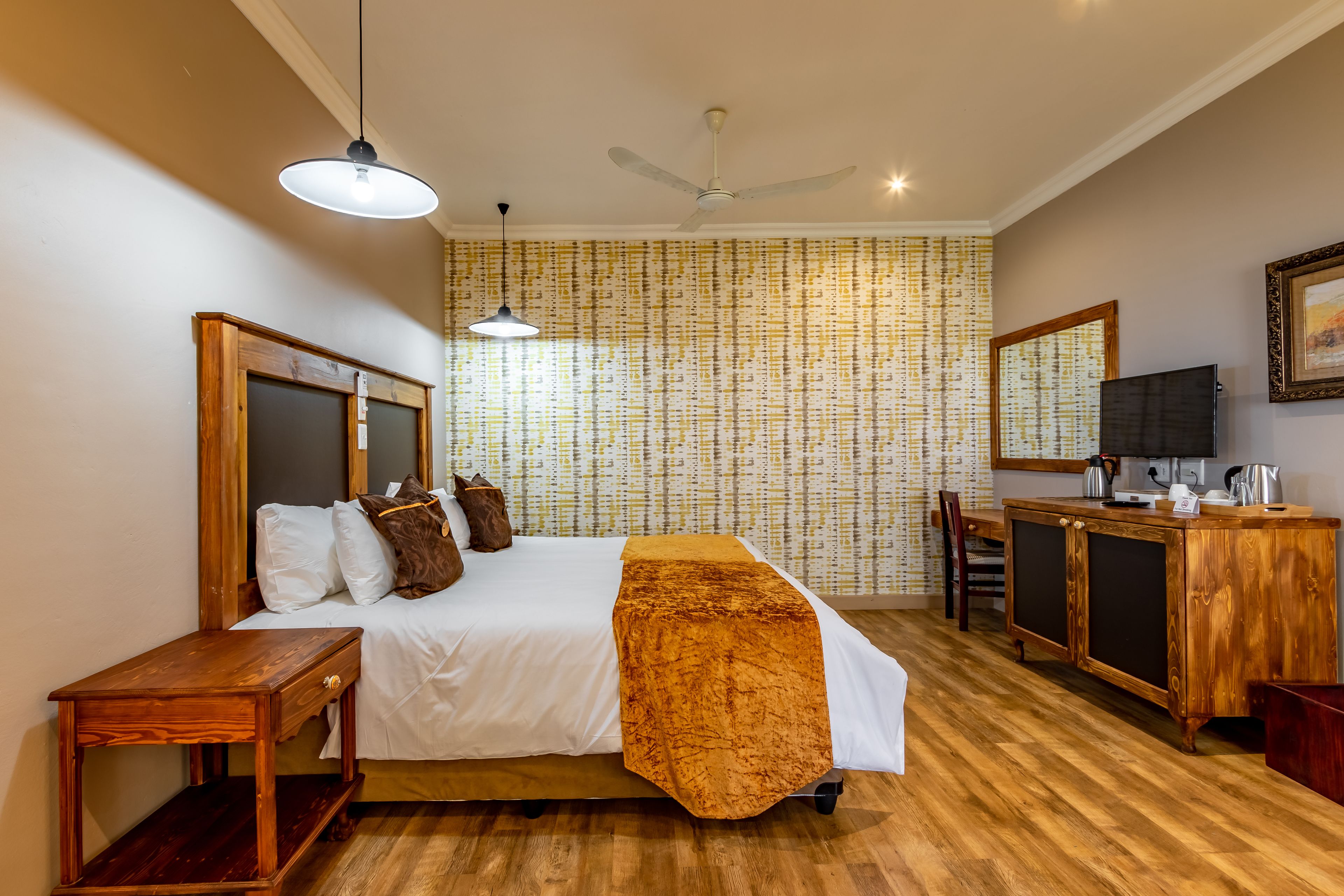 luxury double or twin room, 2 single beds | minibar, in-room safe, desk, free wifi