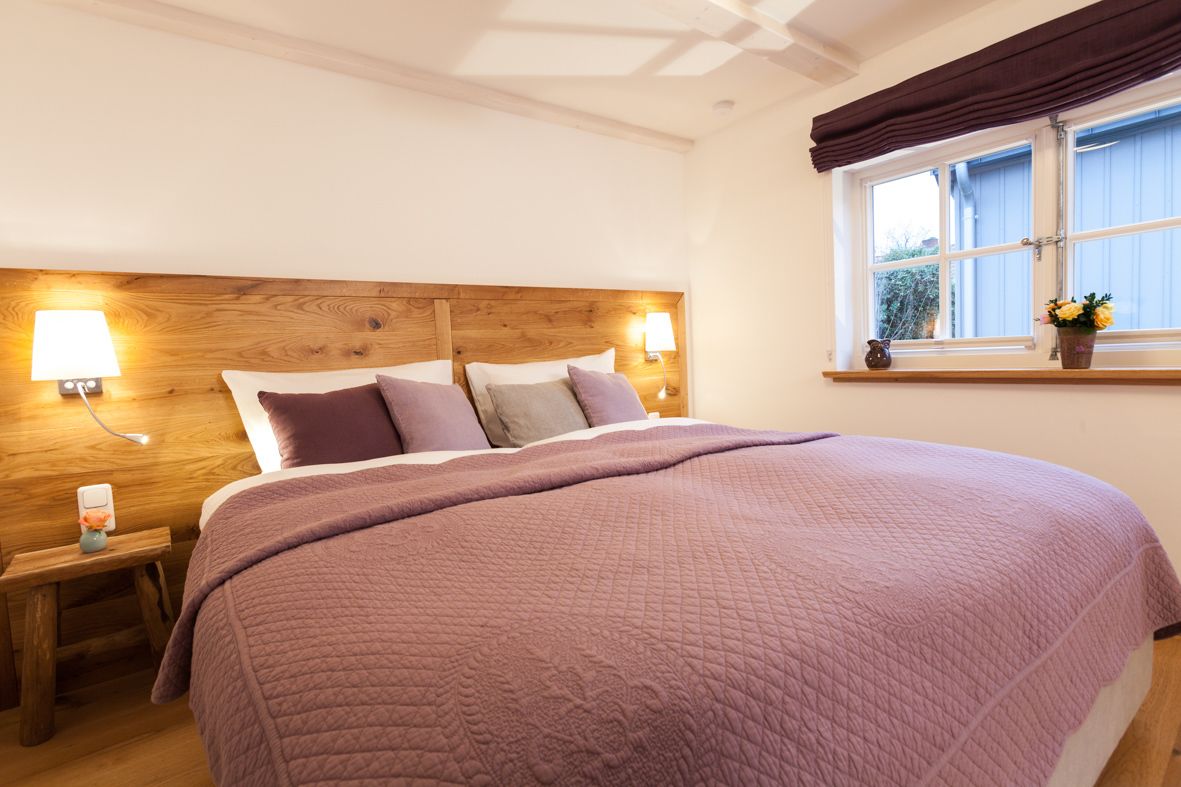 2 bedrooms, premium bedding, desk, iron/ironing board