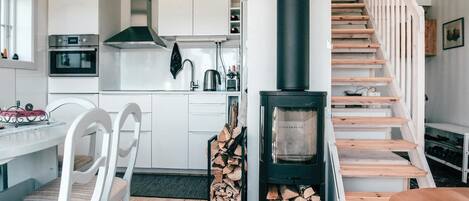 Réfrigérateur, plaque de cuisson, lave-vaisselle, cafetiÚre/bouilloire