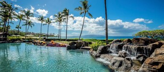 Exquisite Spacious Wailea Beach Villas H102