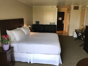 In-room safe, iron/ironing board, free WiFi, bed sheets