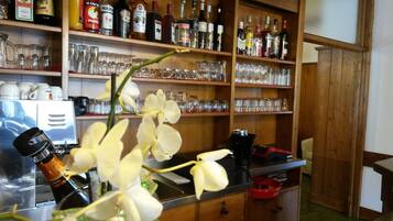 Bar (in der Unterkunft)