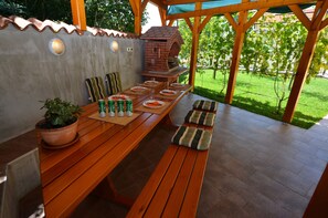 Área de parrillas y picnic