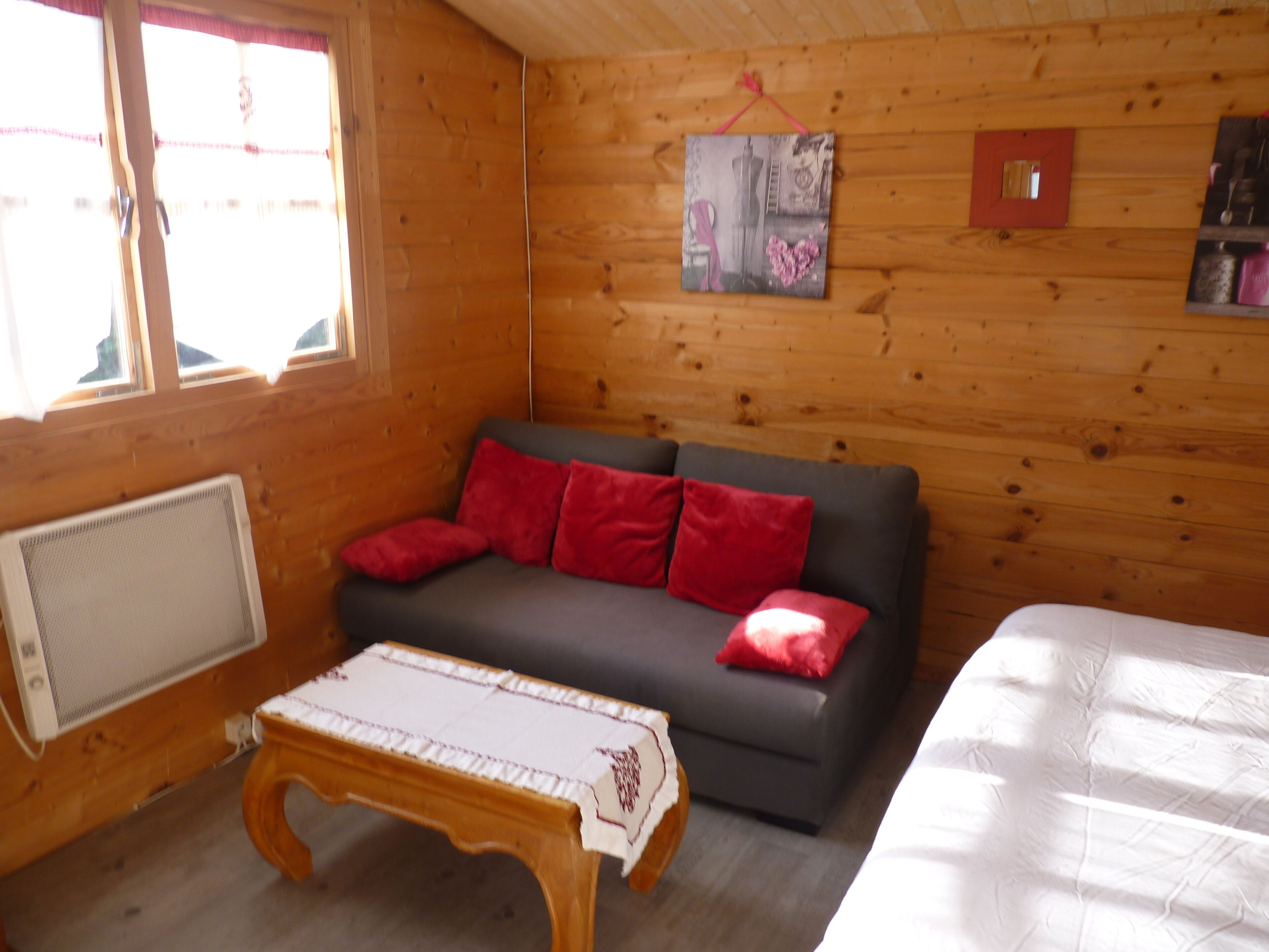 Rideaux occultants, chambres insonorisées, Wi-Fi gratuit, draps fournis