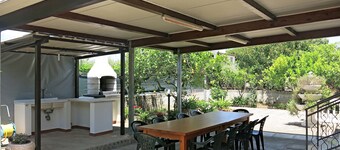 Merly-Villa 250mt dal mare