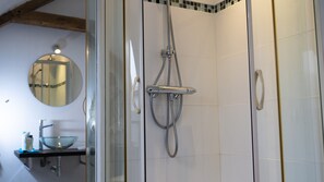 Chambre Baroque | Bilik Mandi | Pancuran mandi, kelengkapan dandanan diri percuma, pengering rambut 