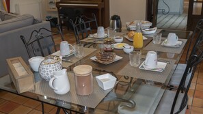 包含每日欧式早餐