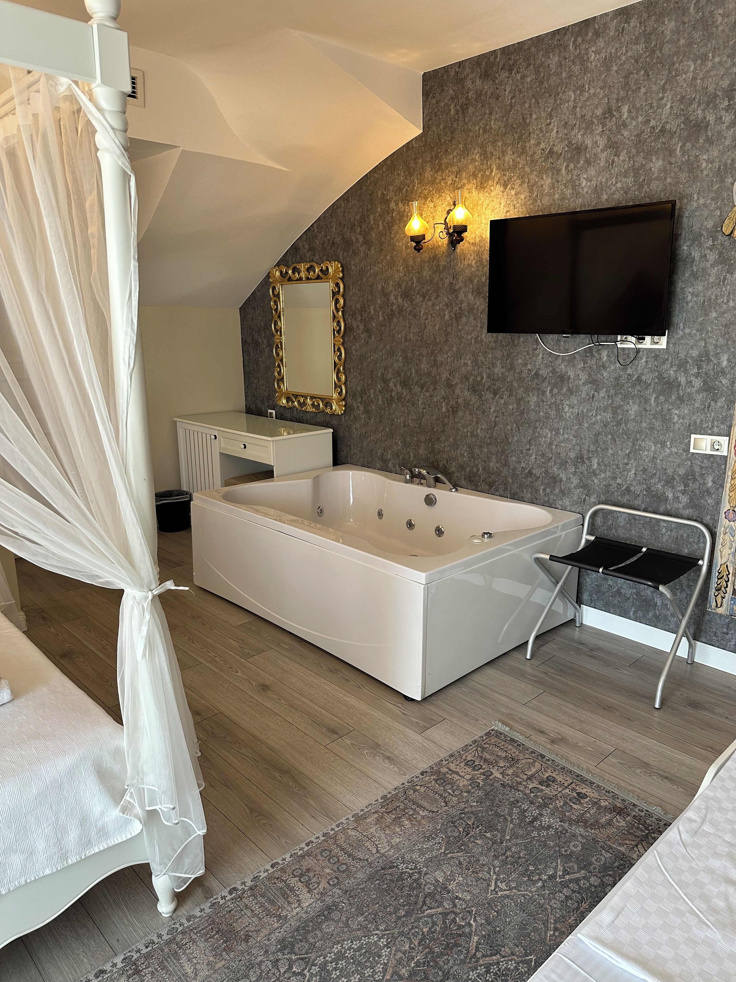 premium quadruple room | 1 bedroom, premium bedding, minibar, in-room safe