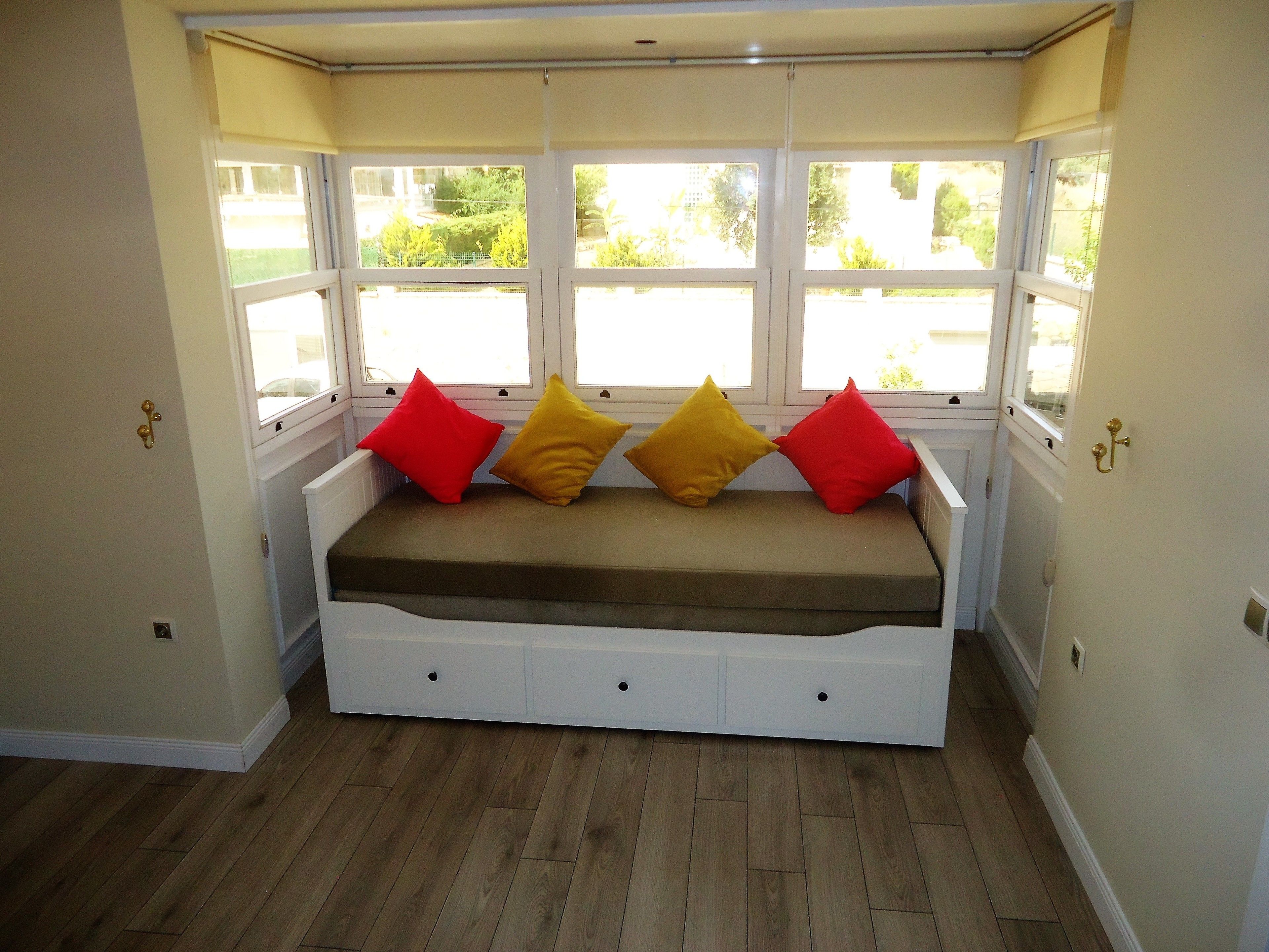 deluxe quadruple room, mountain view | room amenity