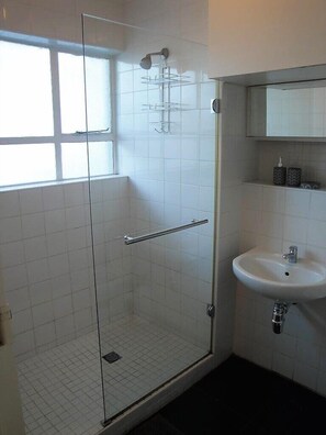 Bathroom - Overbeek (Cape Town)