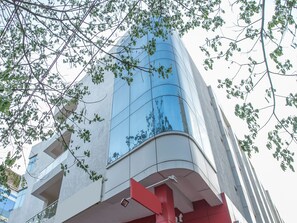 Front of property - OYO 490 Hotel Compact Maple Leaf (Bengaluru)