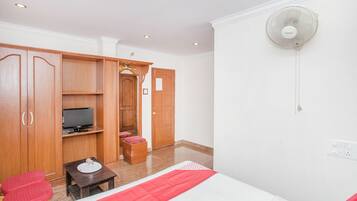 Double or Twin Room | Free WiFi, bed sheets, wheelchair access
