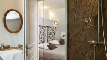 Kamer (Madeleine) | 3 slaapkamers, individueel gedecoreerd, individueel gemeubileerd