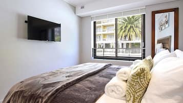 Apartment, 1 Bedroom | 1 bedroom, iron/ironing board, bed sheets